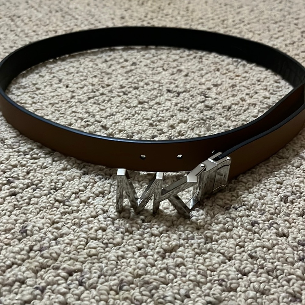 Reversible black and brown Mk belt